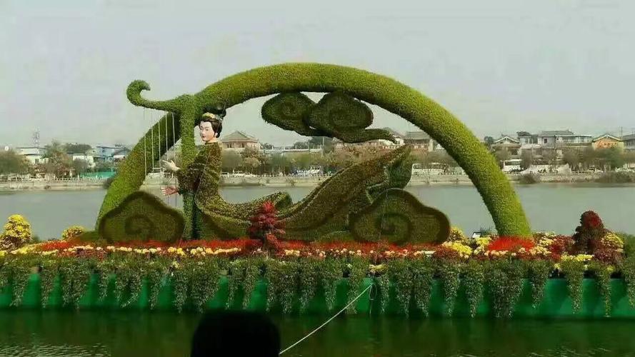 文旅夜游与景观升级 景区亮化策划安装、绿雕设计制作与文化活动策划全解析